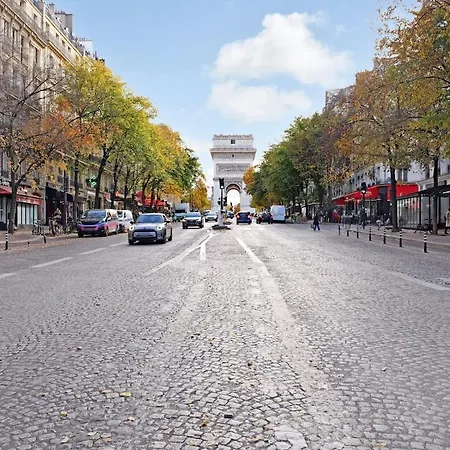 Champs-elysées - Arc De Triomphe - Wagram - 5p-1br Appartamento *